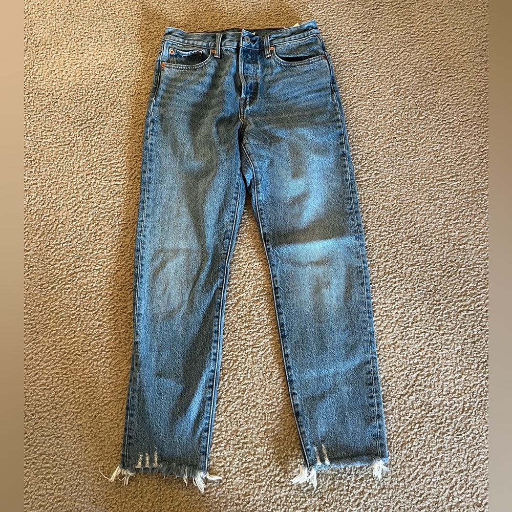 Levi’s Straight Fit Women’s Jeans